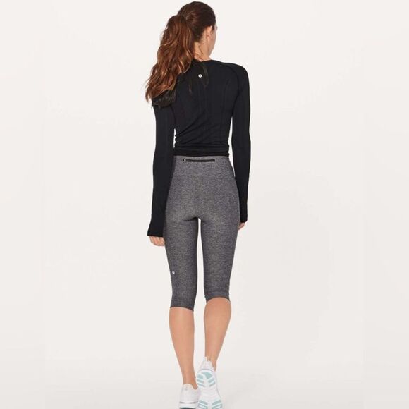 Lululemon Morning Miles Crop (17")
Heathered Black - Picture 2 of 5